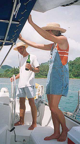 http://www.roderickrichards.com/1999/tahiti/borabora/bradpaula.jpg